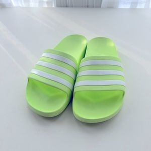 Adidas Adilette Aqua Slide - Size 9